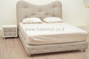 מיטה זוגית מרופדת דגם מילאנו