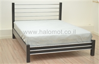 מיטה זוגית עם ברזלים ומזרן אורטופדי