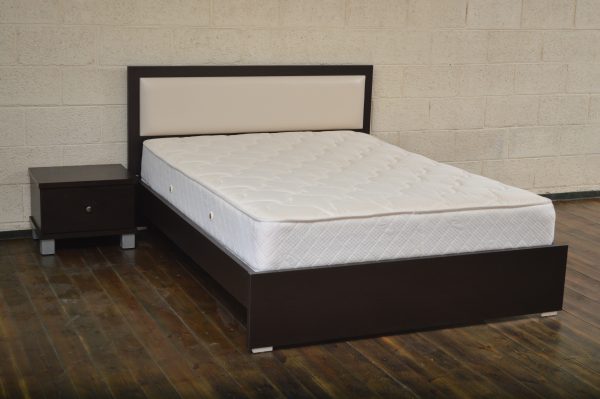 מיטה זוגית עם ארגז מצעים דגם קרמבו