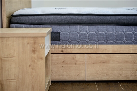 מיטה זוגית עם מגרות אכסון מיטה זוגית עם מגרות אכסון