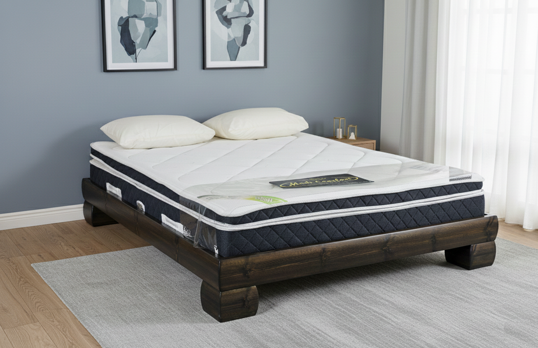 מיטה זוגית מעץ מלא דגם סקויה