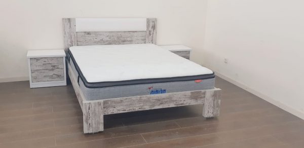 מיטה זוגית דגם גיא + ראש מיטה בשילוב כרית ריפוד