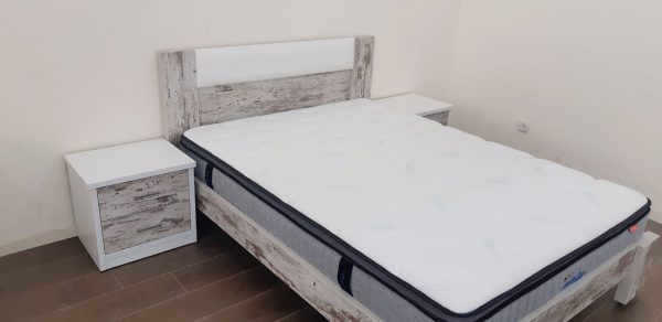 מיטה זוגית דגם גיא + ראש מיטה בשילוב כרית ריפוד