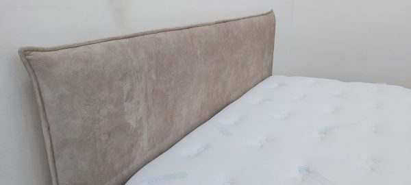 מיטה זוגית מרופדת דגם ווגאס