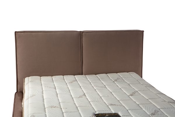 מיטה זוגית מרופדת דגם אראל