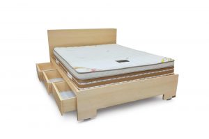 מיטה זוגית מוגבהת לנקיון + ארגז מצעים ומגירות